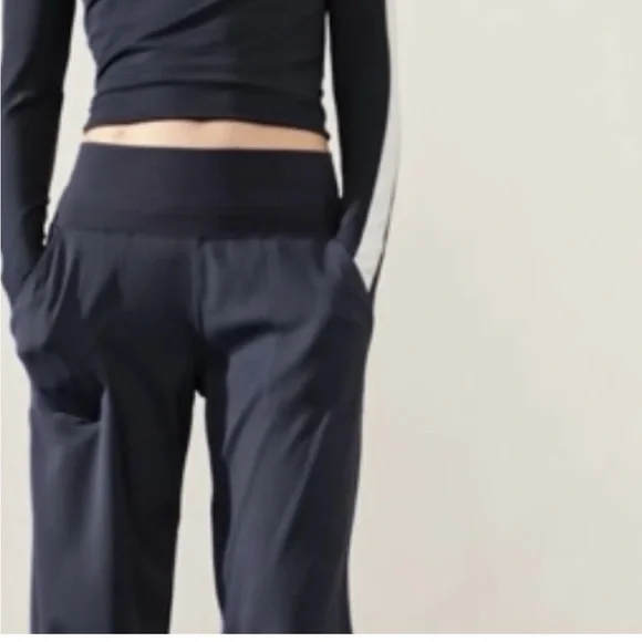 Athleta Venice Wide Leg (split hem) Pant
Size: Medium 
Color: Black - Picture 2 of 3